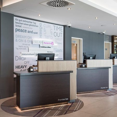 Premier Inn Freiburg City Sued Friburgo em Brisgóvia Exterior foto