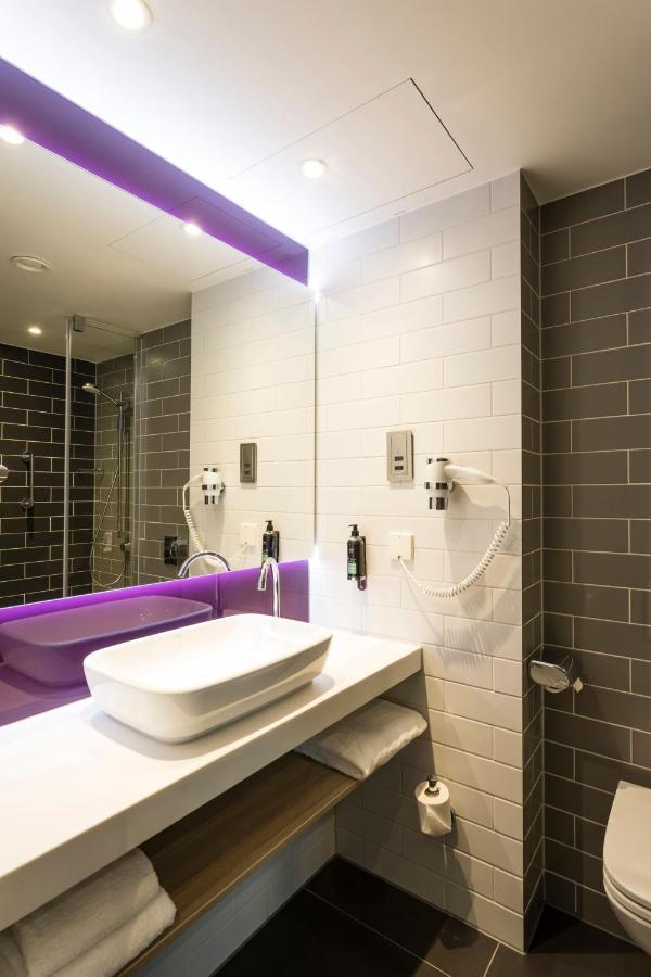 Premier Inn Freiburg City Sued Friburgo em Brisgóvia Exterior foto