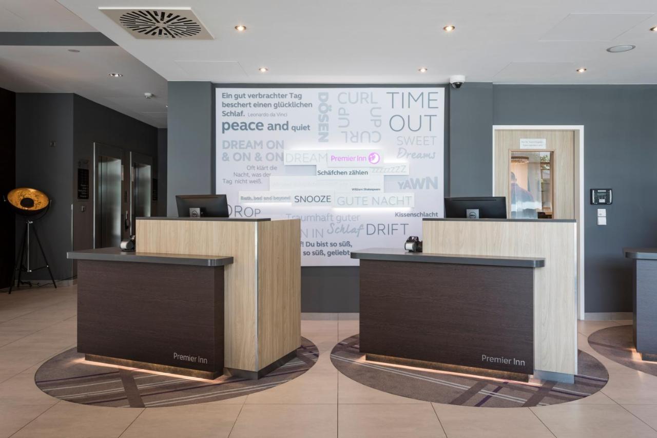 Premier Inn Freiburg City Sued Friburgo em Brisgóvia Exterior foto